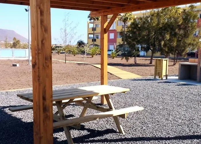 Sunset House Et Piscine アパート *